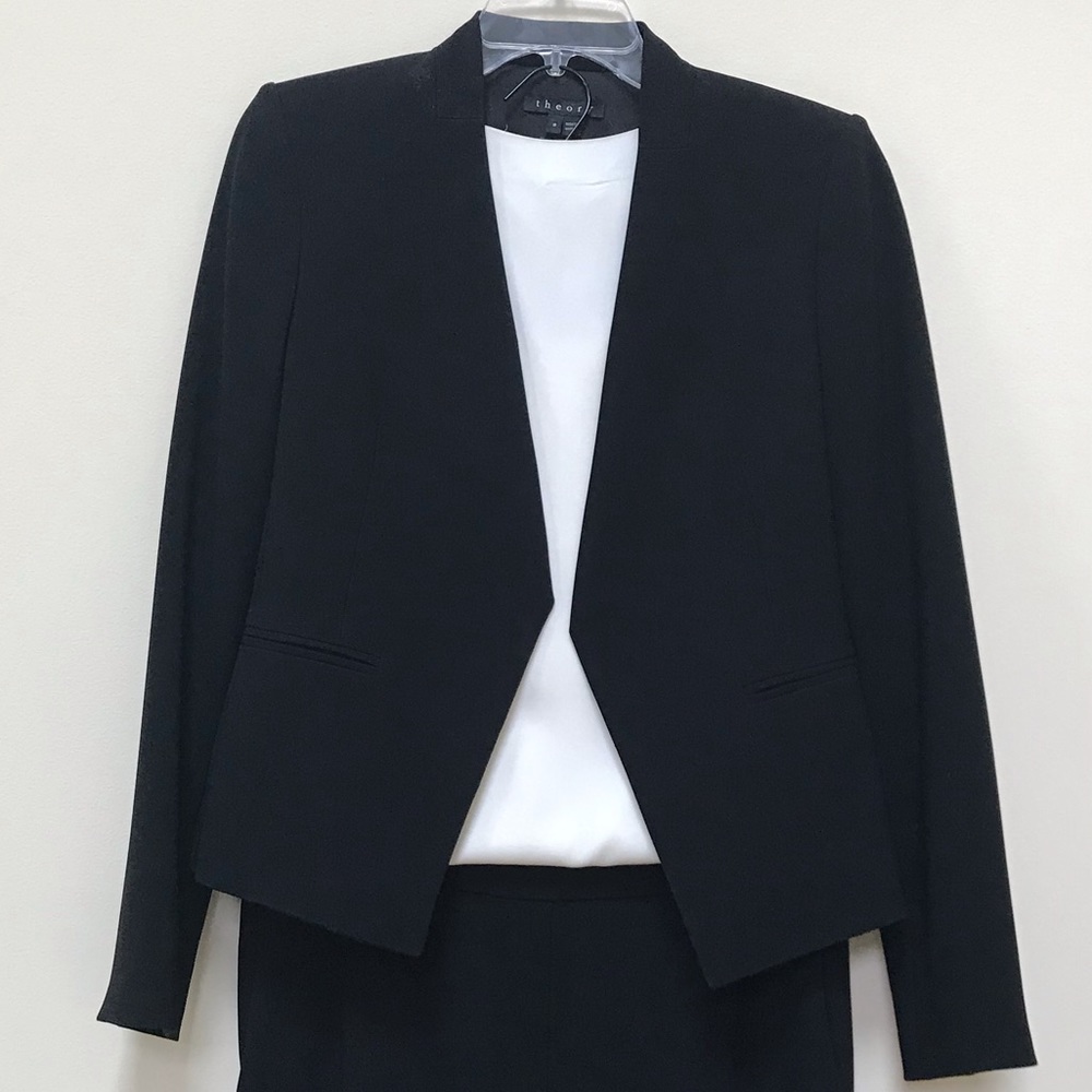 Theory - Black jacket